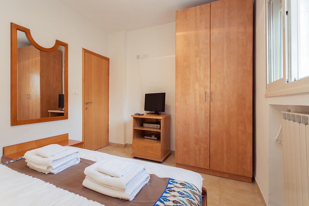 Colony Suites- Hananya St. Jerusalem Room photo